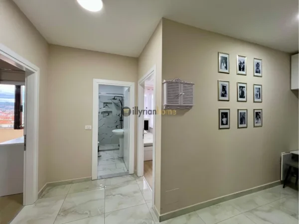 Pogradec, shitet apartament 2+1+Ballkon Kati 8, 135.000 €