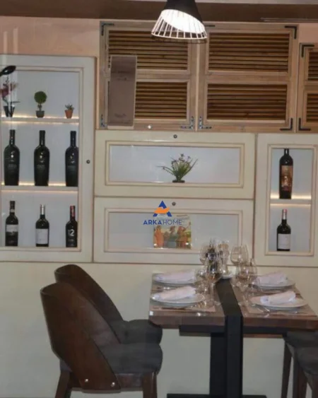 Tirane, jepet me qera bar-resorant Kati 0, 157 m² 2.200 € (PRANË SHKOLLËS “QEMAL STAFA, ZOGU I ZI)