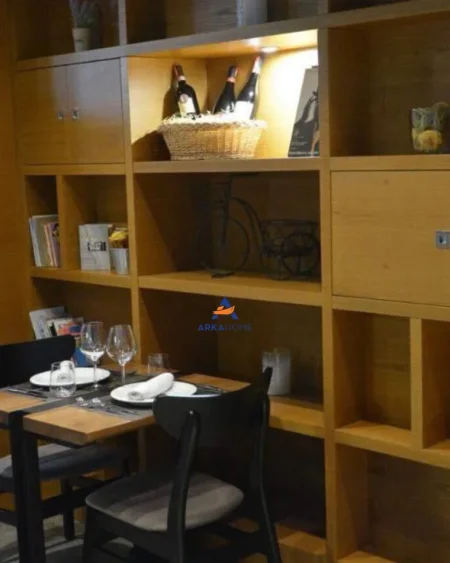 Tirane, jepet me qera bar-resorant Kati 0, 157 m² 2.200 € (PRANË SHKOLLËS “QEMAL STAFA, ZOGU I ZI)