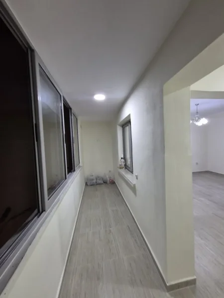 Tirane, jepet me qera apartament 1+1 Kati 4, 60 m² 400 € (Rruga Zonja Curre)