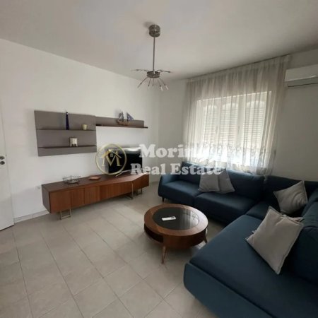 Tirane, jepet me qera apartament 2+1 Kati 3, 107 m² 700 € (Pazari Ri)