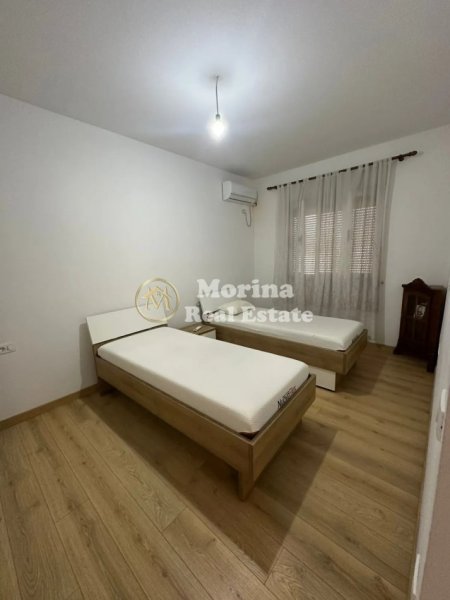 Tirane, jepet me qera apartament 2+1 Kati 3, 107 m² 700 € (Pazari Ri)