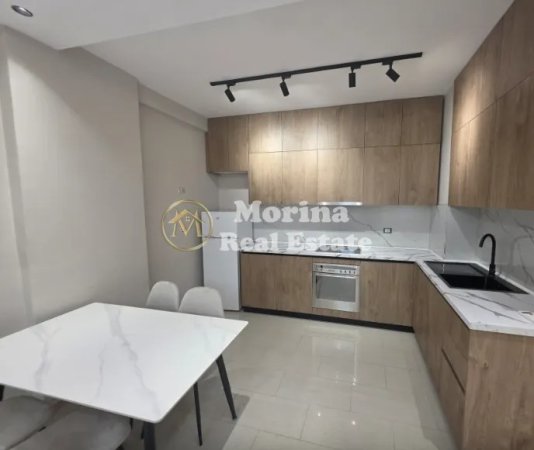 Tirane, jepet me qera apartament 2+1+Ballkon Kati 7, 98 m² 600 € (Astir)