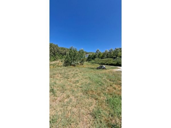 Tirane, shitet toke , 11.800 m² 1.500.000 € (FARKE)