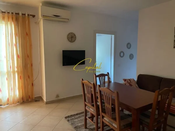 Tirane, jepet me qera apartament 2+1 Kati 2, 80 m² 450 € (KOPSHTI BOTANIK)