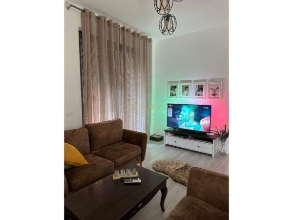 Tirane, shes apartament 2+1+Ballkon Kati 2, 102 m² 195.000 € (Restorant Durresi)