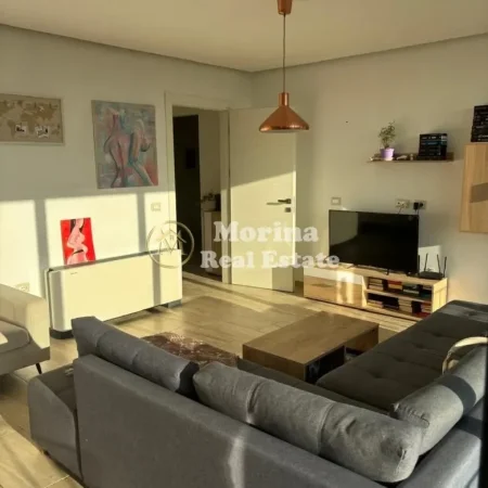 Tirane, jepet me qera apartament 2+1+Ballkon Kati 3, 120 m² 950 € (Dajt)