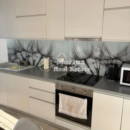 Tirane, jepet me qera apartament 2+1+Ballkon Kati 3, 120 m² 950 € (Dajt)