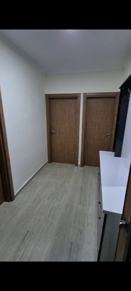Tirane, jepet me qera apartament 1+1+Ballkon Kati 4, 60 m² 400 € (Pranë Shkollës 1 Maj, Ali Demi, Tiranë.)