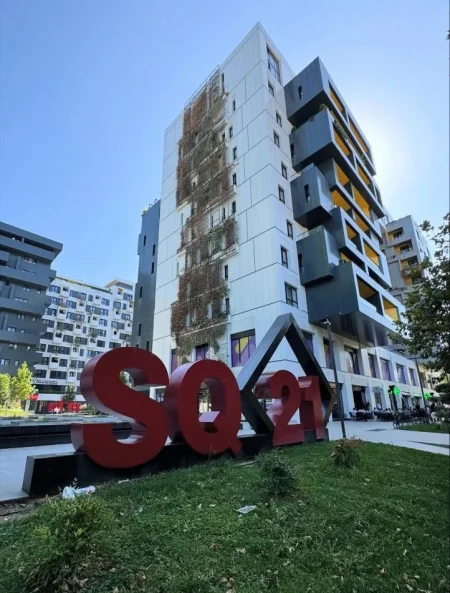 Tirane, shitet 2 Katshe Kati 9, 362 m² 600.000 € (Rruga e Kavajes)