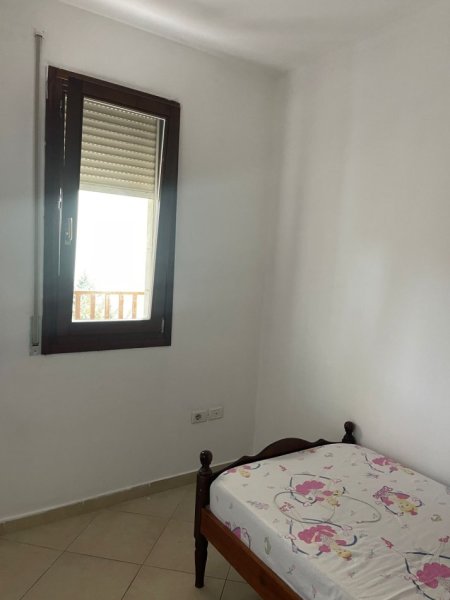 Tirane, jepet me qera apartament 2+1+Ballkon Kati 2, 80 m² 450 € 