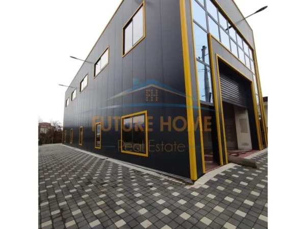 Tirane, shitet magazine , 500 m² 450.000 € (MEZEZ)