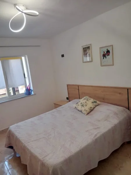 Tirane, jepet me qera apartament 1+1 Kati 2, 54 m² 400 € (ali demi)