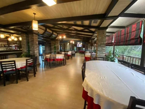 Tirane, shitet hotel , 1.067 m² 2.500.000 € (DAJT)