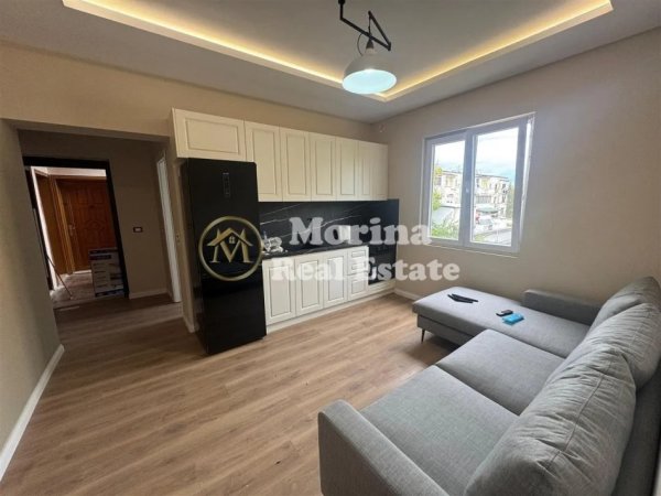 Tirane, jepet me qera apartament 1+1 Kati 4, 50 m² 550 € (Harry Fultz)