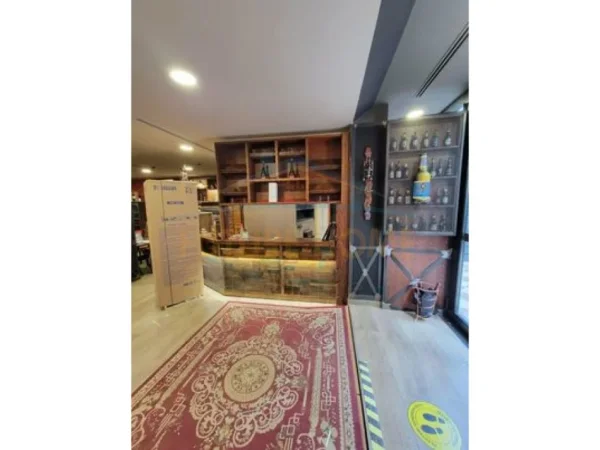 Tirane, shitet ambjent biznesi Kati -1, 200 m² 650.000 € (PRANE LSI)