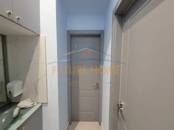 Tirane, shitet ambjent biznesi Kati 0, 70 m² 165.000 € (UNAZA E RE)