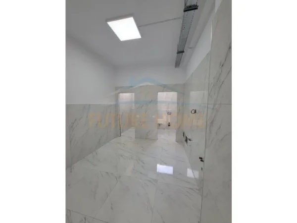 Tirane, shitet ambjent biznesi Kati 1, 750 m² 1.500.000 € (pranë Jata Market)