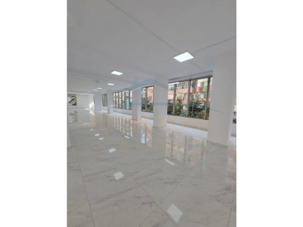 Tirane, shitet ambjent biznesi Kati 1, 750 m² 1.500.000 € (pranë Jata Market)
