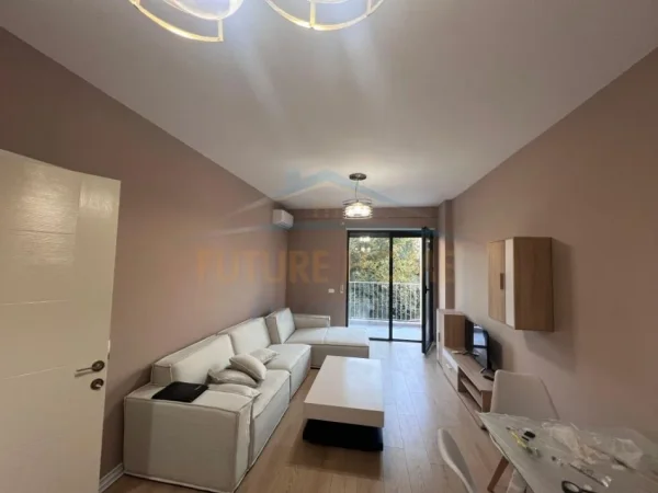 Tirane, jepet me qera apartament 1+1 Kati 2, 60 m² 500 € 