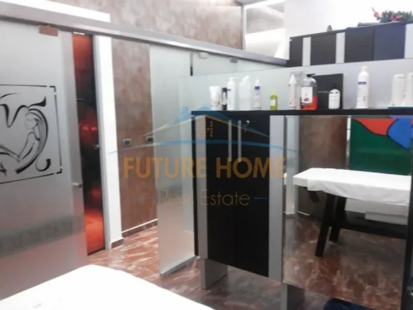 Tirane, shitet ambjent biznesi Kati 2, 72 m² 220.000 € 