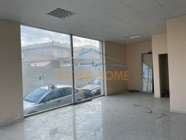 Tirane, shitet ambjent biznesi Kati 0, 89 m² 270.000 € 