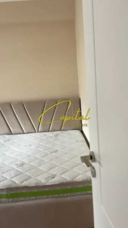 Tirane, jepet me qera apartament 2+1 Kati 3, 94 m² 550 € (5 MAJI)