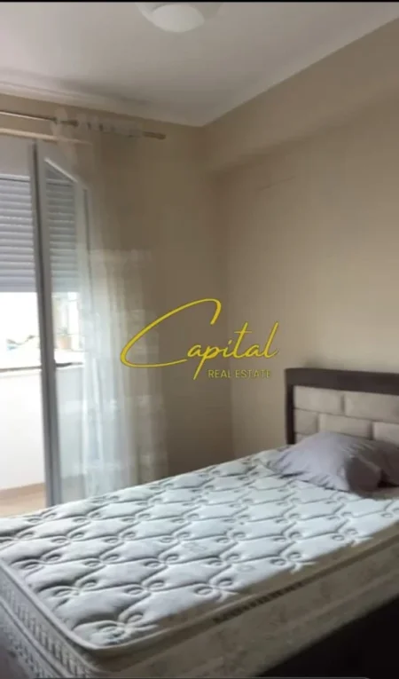 Tirane, jepet me qera apartament 2+1 Kati 3, 94 m² 550 € (5 MAJI)