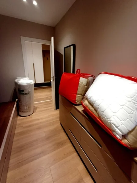 Shitet partament 2+1+Post Parkimi 290.000 € (Rruga e Durresit)