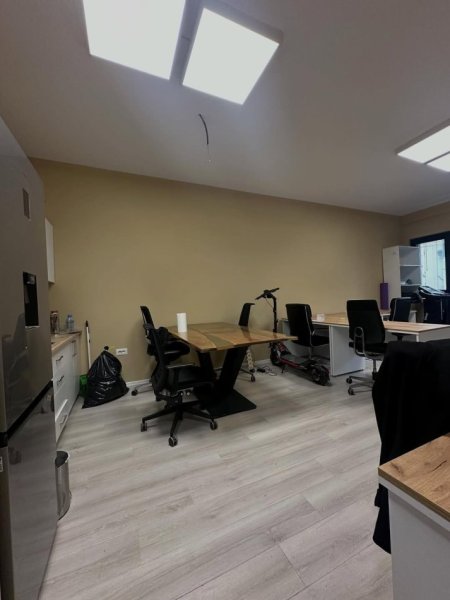 Tirane, shitet apartament 1+1+Ballkon Kati 5, 73 m² 197.100 € (Square 21)