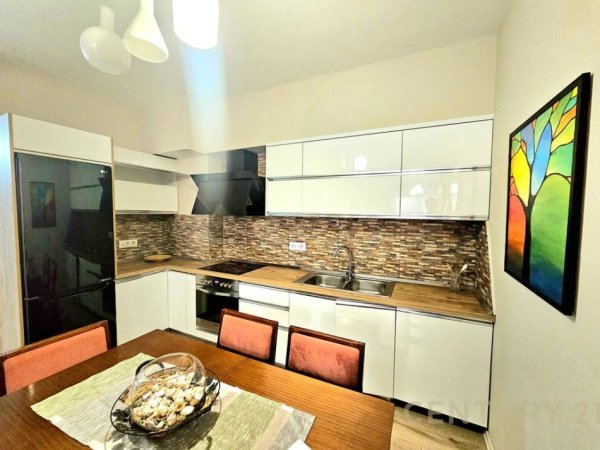 Tirane, jepet me qera apartament 2+1+Aneks+Ballkon Kati 2, 100 m² 800 € (Prane Kopeshtit Zologjik)