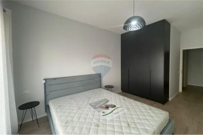 Tirane, jepet me qera apartament 1+1 Kati 5, 69 m² 600 € (Kompleksi Magnet Kontakt)