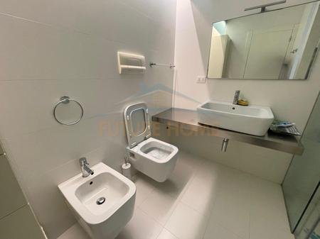 Tirane, jepet me qera apartament 1+1 Kati 10, 80 m² 600 € 