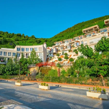 Tirane, shitet apartament 1+1+Ballkon Kati 3, 81 m² 130.000 € (Kodra e Diellit)