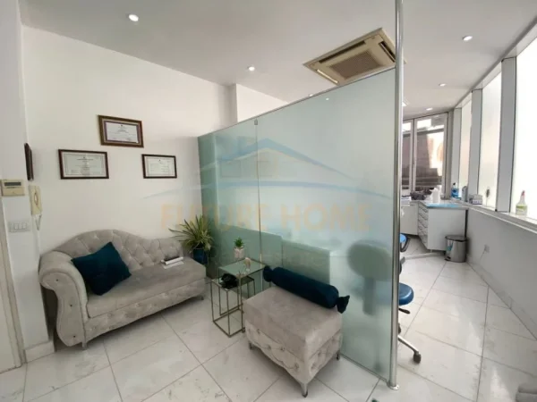 Tirane, shitet ambjent biznesi Kati 3, 38 m² 100.000 € 