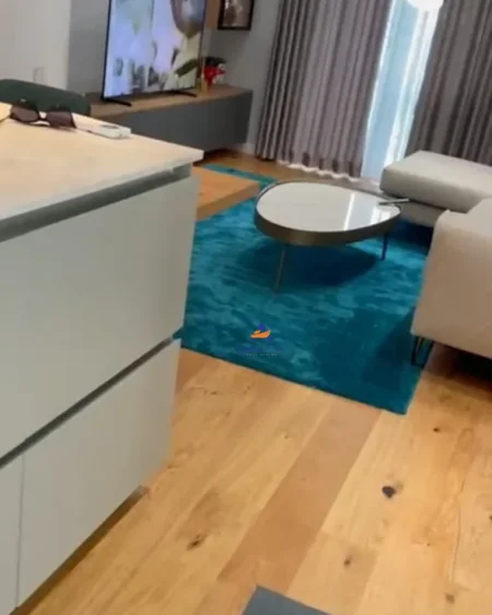 Tirane, jepet me qera apartament 2+1+Ballkon Kati 1, 106 m² 1.800 € (PARK LIFE REZINDEC, LIQENI I THATË)