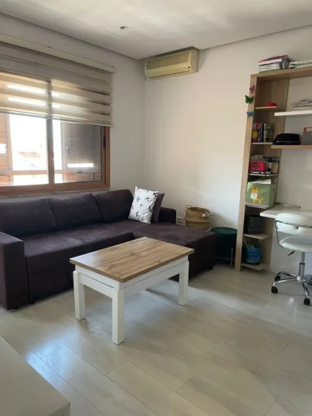 Tirane, jepet me qera apartament 1+1 Kati 5, 50 m² 500 € (KIKA 1)