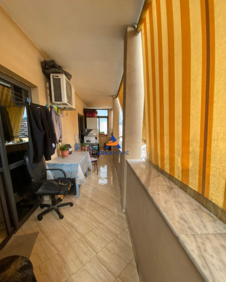 Tirane, shitet apartament 2+1+Ballkon Kati 8, 96 m² 144.000 € (21 DHJETORI, PERBALLE SPAR)