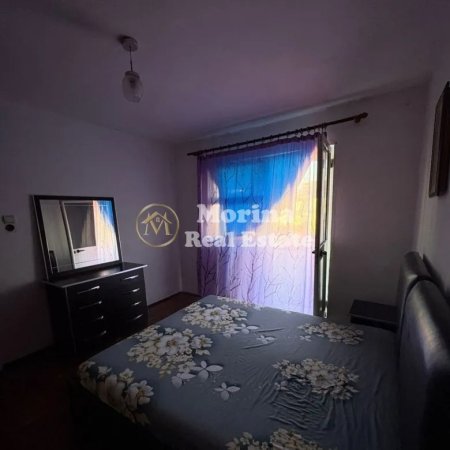 Tirane, jepet me qera apartament 1+1 Kati 5, 65 m² 400 € (Laprake)