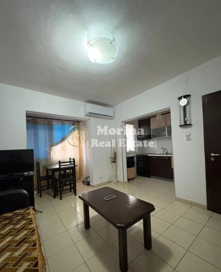 Tirane, jepet me qera apartament 1+1 Kati 5, 65 m² 400 € (Laprake)