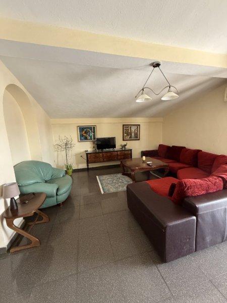 Tirane, jepet me qera apartament 2+1+Ballkon , 98 m² 450 € 