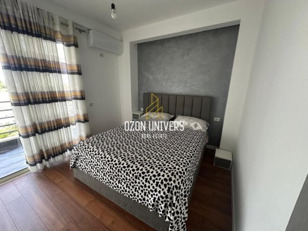 Tirane, jepet me qera apartament 2+1+Ballkon Kati 4, 108 m² (Kompleksi Tom Doshi Tirana, Albania)