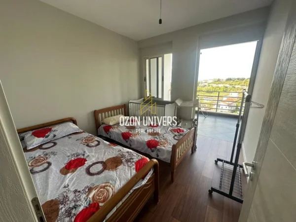 Tirane, jepet me qera apartament 2+1+Ballkon Kati 4, 108 m² (Kompleksi Tom Doshi Tirana, Albania)