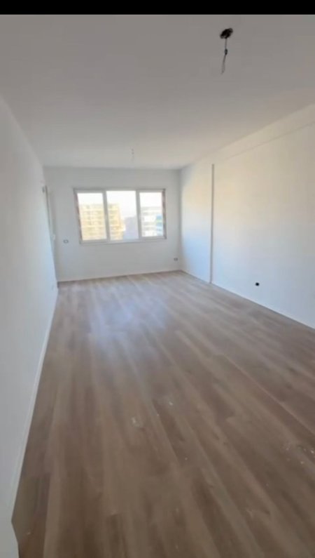 Tirane, shitet apartament 2+1 Kati 6, 83 m² 107.000 € (UNIVERS CITY)