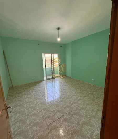 Tirane, shitet apartament 3+1+Aneks+Ballkon Kati 3, 120 m² 248.000 € (Komuna e Parisit)