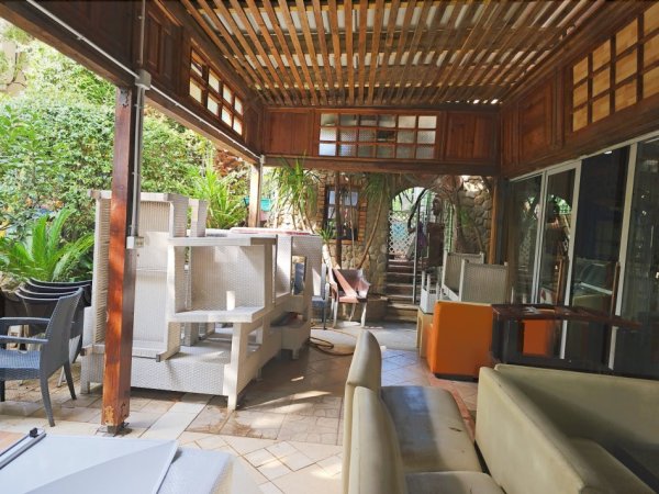 Tirane, jepet me qera bar-resorant Kati 1, 700 m² 3.000 € 