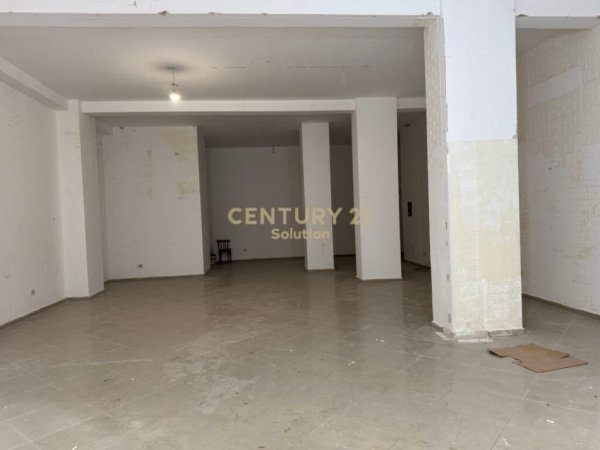 Tirane, shitet ambjent biznesi , 146 m² 270.000 € 