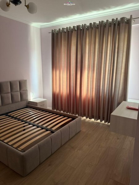 Tirane, jepet me qera apartament 2+1 Kati 6, 100 m² 800 € (fusha e aviacionit)