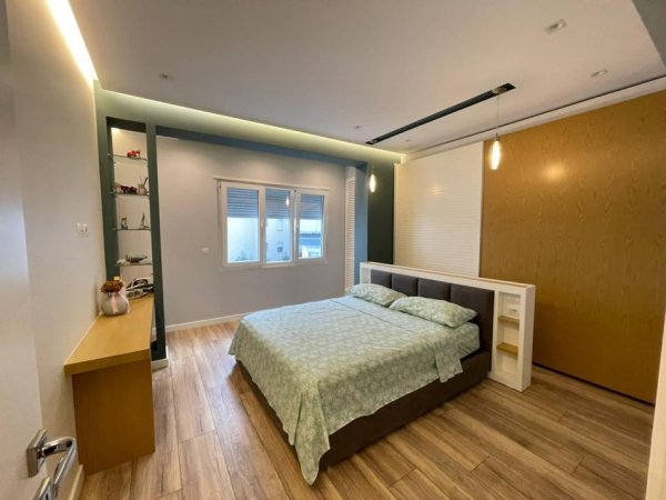 Tirane, jepet me qera apartament 3+1 , 140 m² 1.500 € (Kopshti Zoologjik)