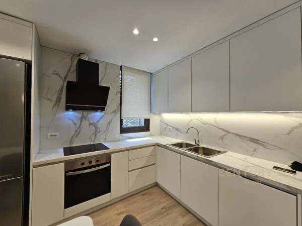 Tirane, jepet me qera apartament 1+1 Kati 3, 77 m² 1.200 € (Barrikada)